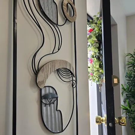 Abbey - 1 Деревянный коттедж